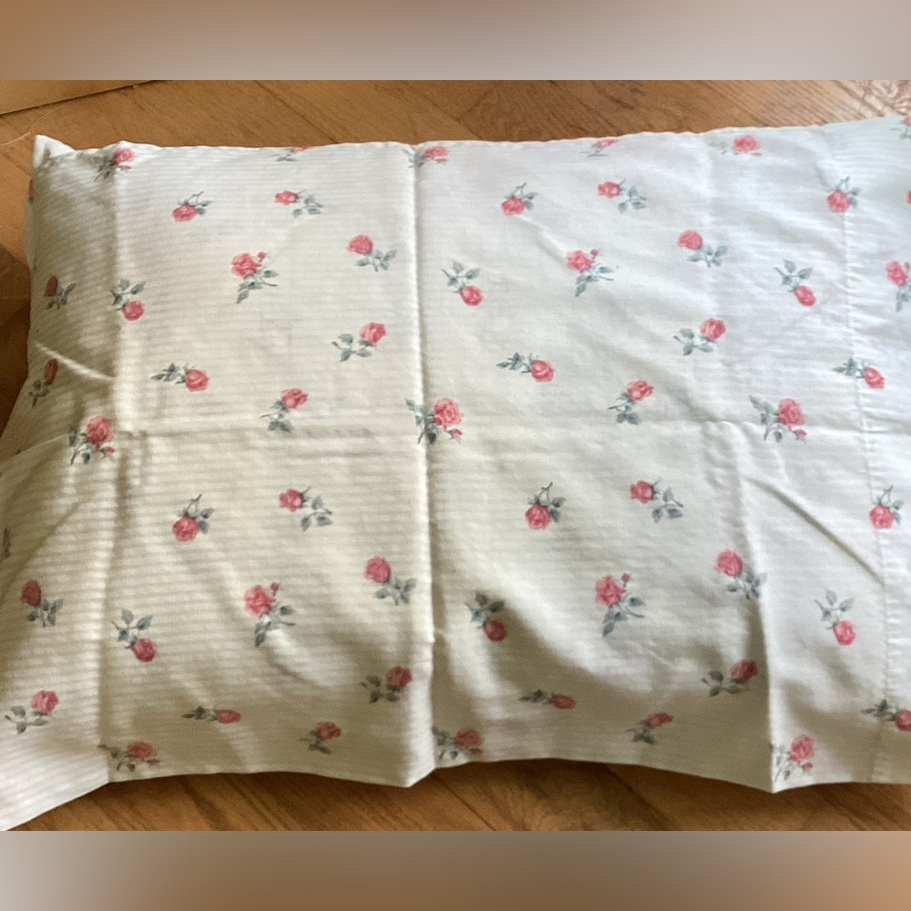 CANNON Cream  Sateen Striped w/ VICTORIAN ROSES Pillowcase   EPLVC